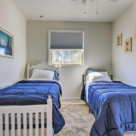 East Bay Vacation Rental With Dock! Navarre Bagian luar foto