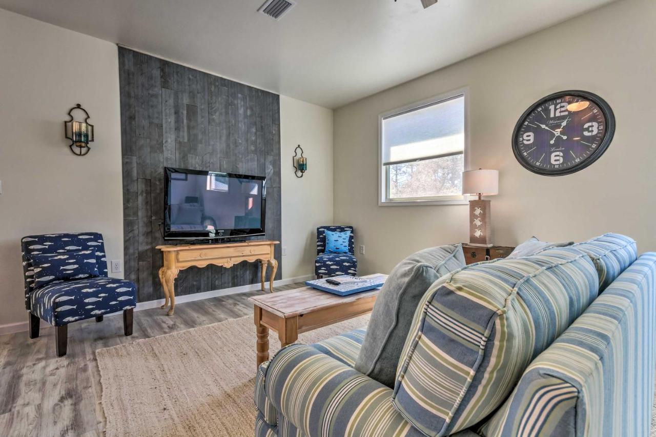 East Bay Vacation Rental With Dock! Navarre Bagian luar foto