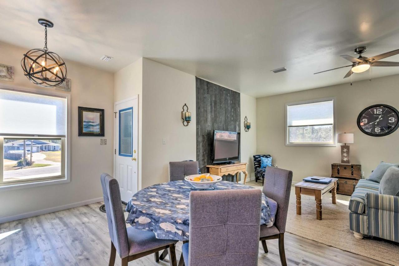 East Bay Vacation Rental With Dock! Navarre Bagian luar foto